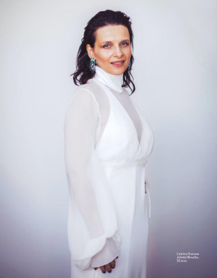 Juliette Binoche – Grazia Magazine Italy 09/26/2019 Issue
