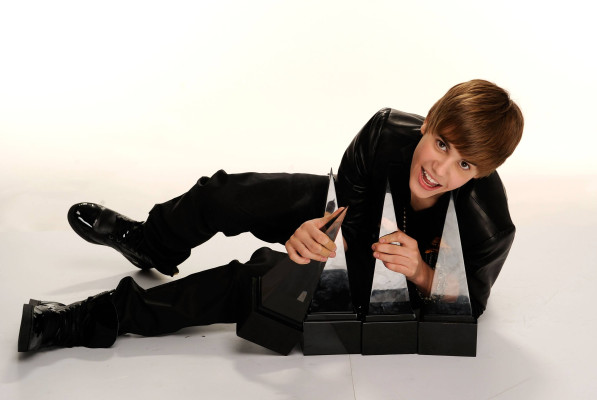 photo 4 in Bieber gallery [id461527] 2012-02-12 00:00:00