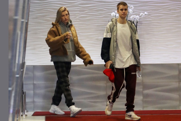 Hailey Rhode Bieber and Justin Bieber – Leave Their Hotel in Beverly Hills 01/07