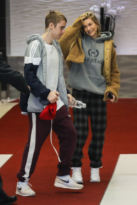 Hailey Rhode Bieber and Justin Bieber – Leave Their Hotel in Beverly Hills 01/07