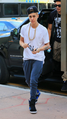 photo 3 in Justin Bieber gallery [id595646] 2013-01-18 00:00:00