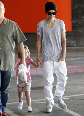 photo 21 in Bieber gallery [id541544] 2012-07-29 00:00:00