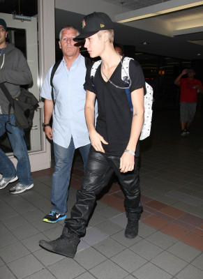 photo 22 in Bieber gallery [id541543] 2012-07-29 00:00:00