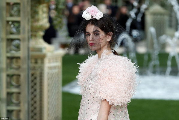 Kaia Gerber pic #1034314