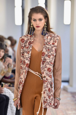 Kaia Gerber - Chloe Spring/Summer 2019 Fashion Show in Paris