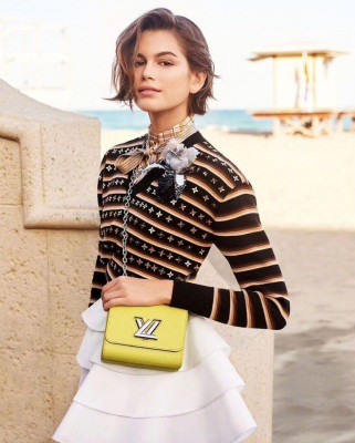 KAIA GERBER for Louis Vuitton Twist Bags for Spring 2020 Campaign