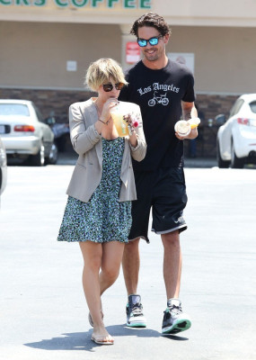 Kaley Cuoco pic #747482