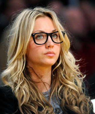photo 4 in Kaley Cuoco gallery [id330638] 2010-12-23 00:00:00