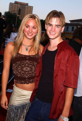 Kaley Cuoco pic #713390