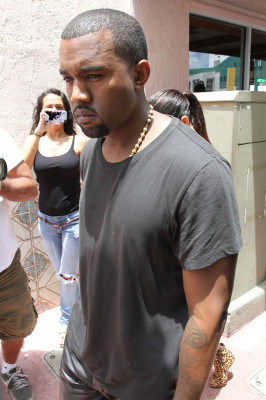 photo 27 in Kanye gallery [id537167] 2012-07-20 00:00:00