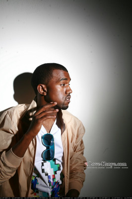 Kanye West pic #207467