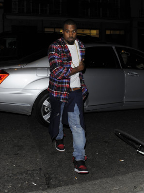 photo 18 in Kanye West gallery [id582871] 2012-11-19 00:00:00