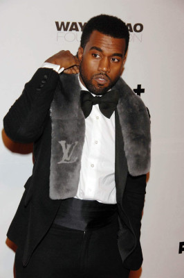 photo 12 in Kanye West gallery [id122682] 2008-12-22 00:00:00