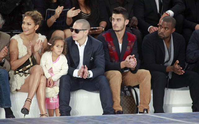 photo 5 in Kanye West gallery [id567338] 2012-10-04 00:00:00
