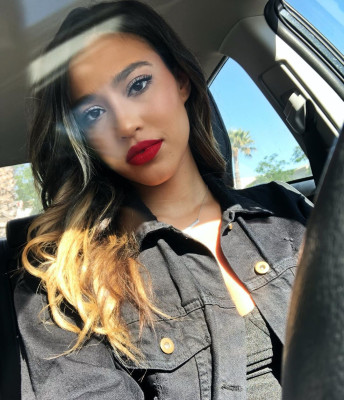 Kara Royster pic #1204873