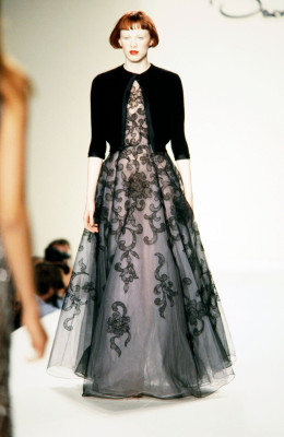 Karen Elson ~ Oscar De La Renta F/W 1997