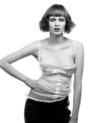 photo 3 in Karen Elson gallery [id320675] 2010-12-02 00:00:00
