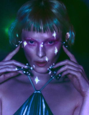 Karen Elson ~ The Face Winter 2021 by Elizaveta Porodina