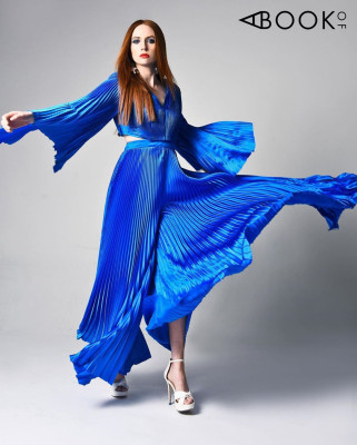 Karen Gillan – A Book of, Us January 2020