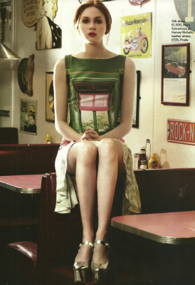 Karen Gillan pic #1022346