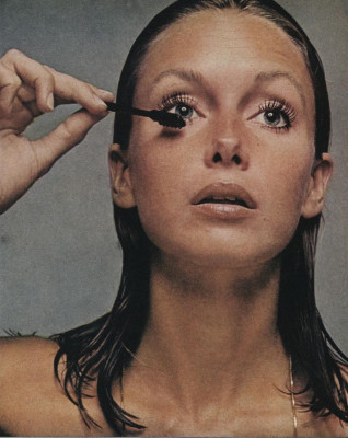 Karen Graham ~ US Vogue October 1972 by Richard Avedon