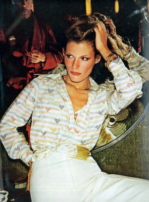 Karen Graham pic #398131