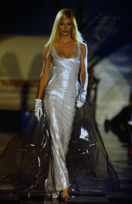 Karen Mulder - Versace Haute Couture F/W 1995