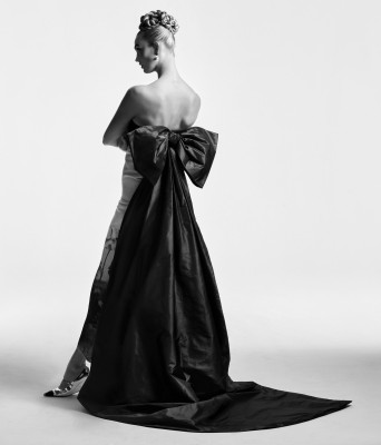 Karlie Kloss by Ethan James Green for WSJ. Magazine (Dec 2021/ Jan 2022)