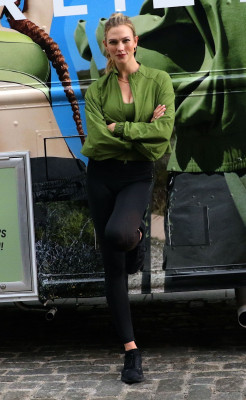 Karlie Kloss - Shooting 'Adidas x Karlie Kloss' in New York | June 8, 2021