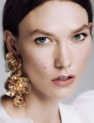 Karlie Kloss for Elle Spain 12.2024