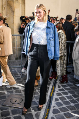 Karlie Kloss - Christian Dior show in Paris