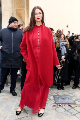 Karlie Kloss – Christian Dior Haute Couture 2023 Show at Paris Fashion Week 