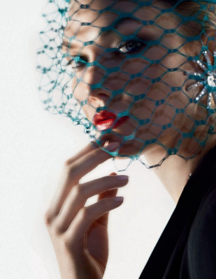 KARLIE KLOSS in Vogue Magazine, Spain December 2019