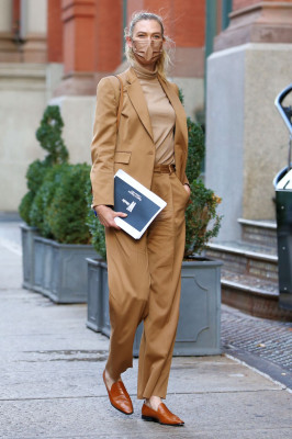 Kate Bosworth - New York Street Style 2022