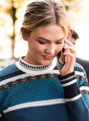 Karlie Kloss is Stylish – Paris