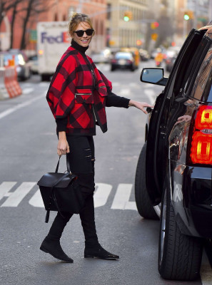 Karlie Kloss – Out in NYC