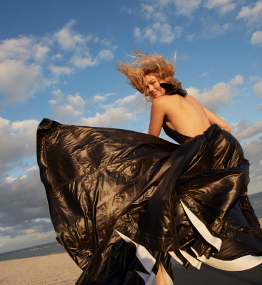 Karlie Kloss – Porter Magazine (Summer 2018)