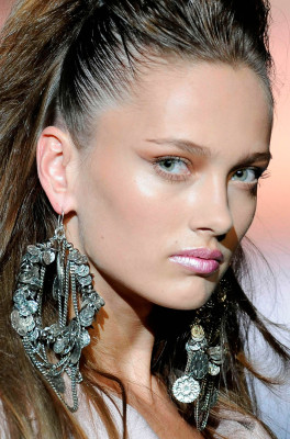photo 15 in Karmen Pedaru gallery [id363552] 2011-02-25 00:00:00