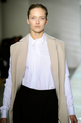 Karmen Pedaru pic #356333