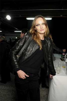 Karmen Pedaru pic #571421