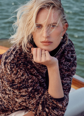 Karolina Kurkova - Varley Winter 2021-2022 Campaign