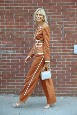 Karolina Kurkova - New York Fashion Week Spring 2023