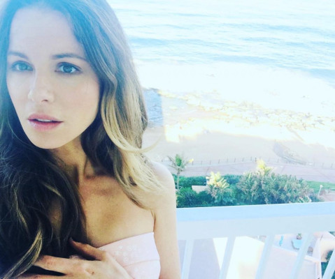 Kate Beckinsale – Social Media