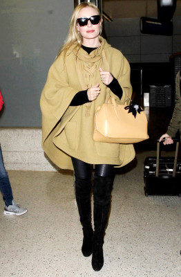 Kate Bosworth - at Los Angeles International Airport 2017