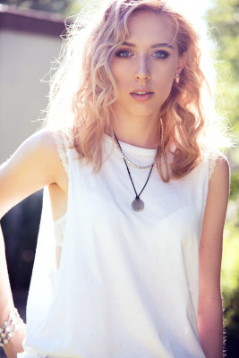 Kate Clapp pic #939081