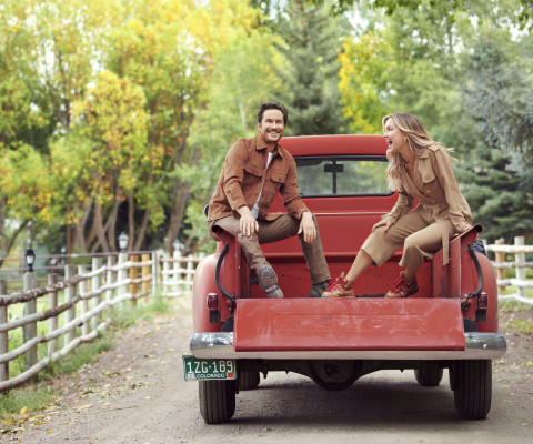 Kate Hudson w/ brother Oliver by Danny Fujikawa for Health // Dec 2020