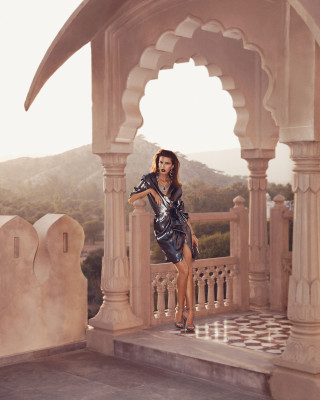 Kate King - photoshoot for Financial Times How to spend it magazine 