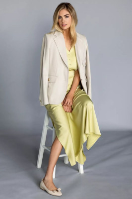 Kate Upton – Anne Klein Campaign 2024