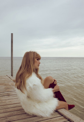 Katharina Damm for ELLE