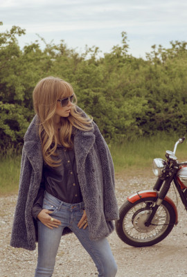 Katharina Damm for ELLE